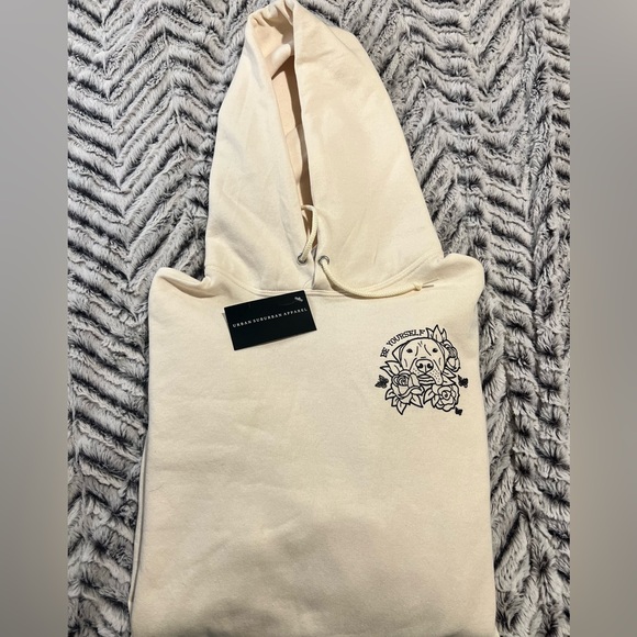 Urban Suburban Apparel “Bee Yourself” hoodie - Picture 2 of 4